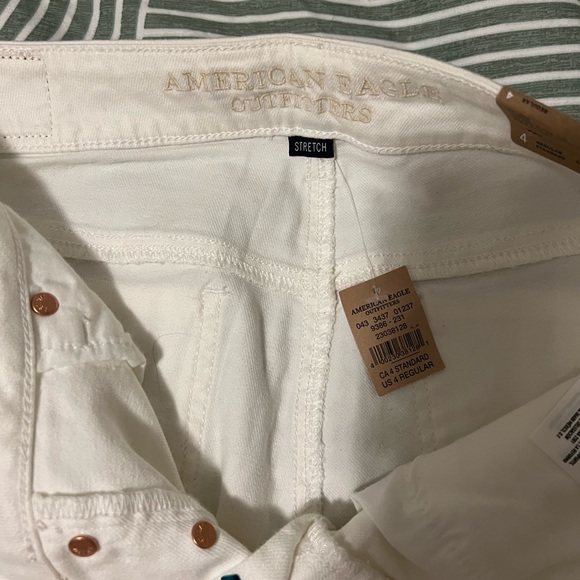 White ripped jeans (american eagle size 4) - Picture 3 of 4